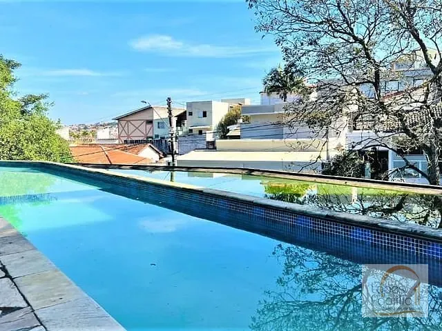 Casa com 549m² 3 quartos e 3 banheiros, à venda, no bairro Vila Junqueira em Atibaia