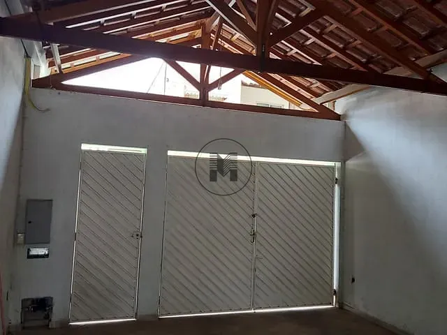 Casa com 210m² 1 quarto e 2 banheiros, à venda, no bairro Centro em Potim