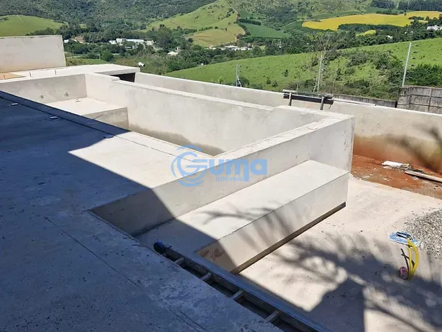 Casa com 486m² 4 quartos e 6 banheiros, à venda, no bairro Condomínio Vale das Águas em Bragança Paulista