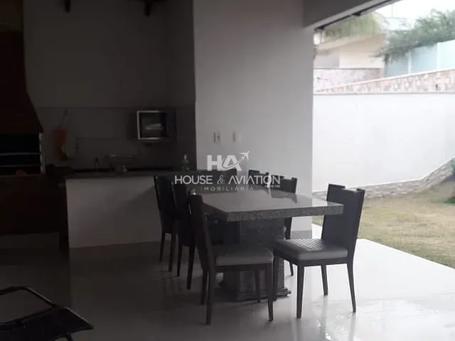 Casa com 500m² 3 quartos e 3 banheiros, à venda, no bairro Condomínio do Lago em Goiânia
