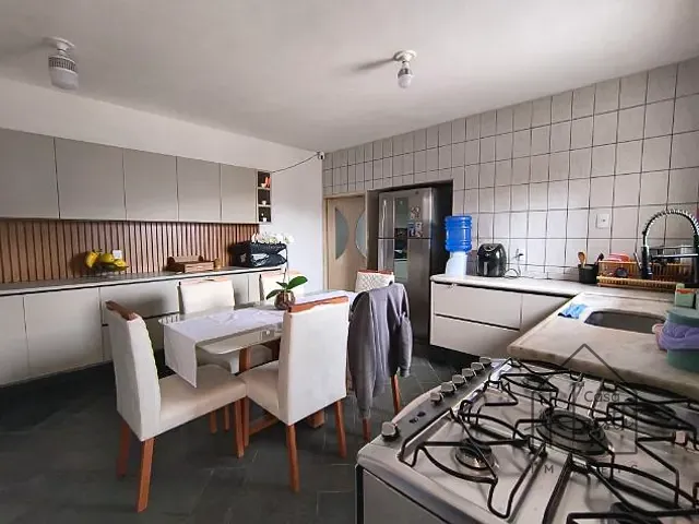 Casa 3 quartos e 2 banheiros, à venda, no bairro Parque Turiguara em Cotia