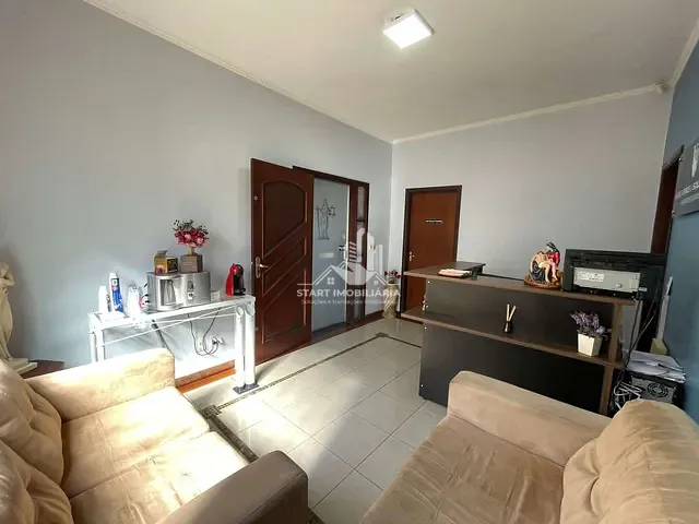 Casa 2 quartos e 2 banheiros, à venda, no bairro Centro em Pederneiras