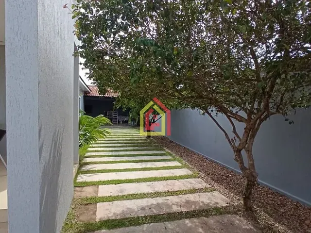 Casa com 450m² 3 quartos e 2 banheiros, à venda, no bairro Jardim Vitória em Marabá