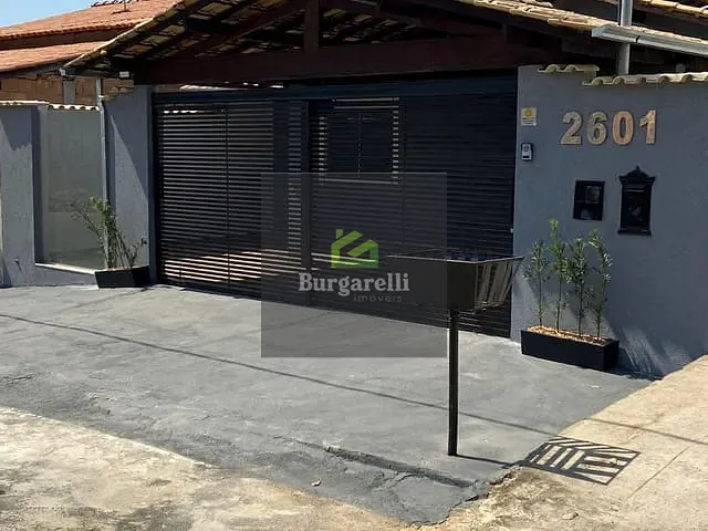 Casa 3 quartos e 2 banheiros, para alugar, no bairro PÔR DO SOL em Ijaci