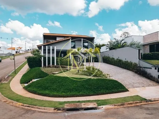 Casa com 1000m² 3 quartos e 6 banheiros, à venda, no bairro Caguaçu em Sorocaba