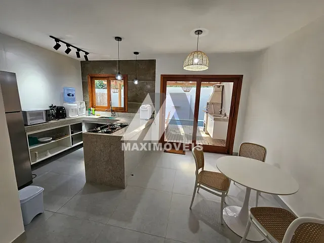 Casa 3 quartos e 3 banheiros, para alugar, no bairro Arraial D'ajuda em Arraial D'Ajuda