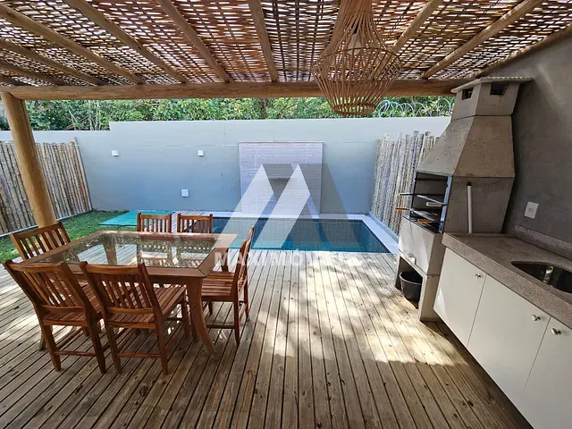 Casa 3 quartos e 3 banheiros, para alugar, no bairro Arraial D'ajuda em Arraial D'Ajuda