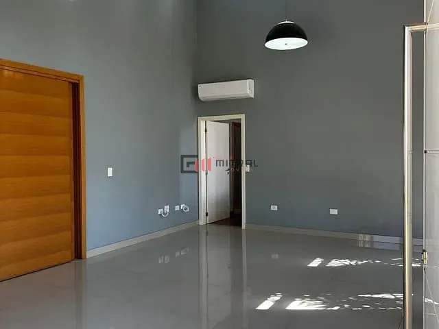 Casa 3 quartos e 6 banheiros, à venda, no bairro Esperança em Londrina