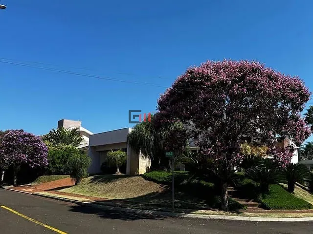 Casa 3 quartos e 6 banheiros, à venda, no bairro Esperança em Londrina