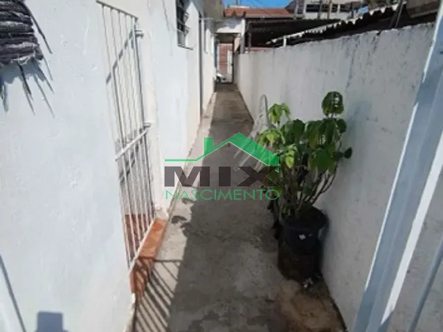 Casa com 35m² 1 quarto e 1 banheiro, para alugar, no bairro Taboão em Diadema