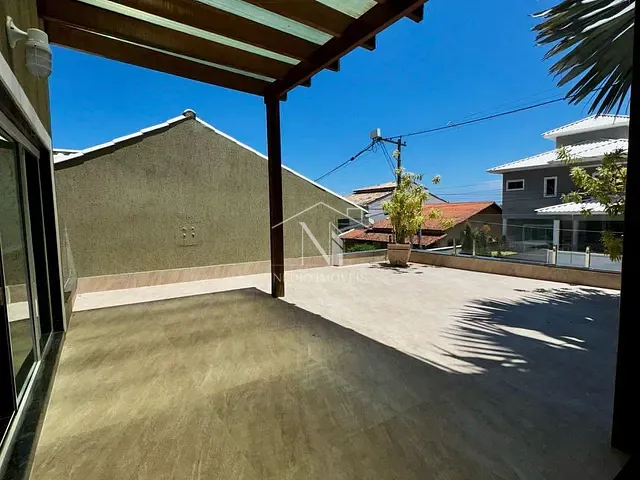 Casa com 450m² 3 quartos e 2 banheiros, à venda, no bairro Centro em Maricá