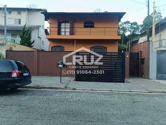 Casa com 275m² 3 quartos e 5 banheiros, à venda, no bairro Nova Caieiras em Rua Santo Mandri
