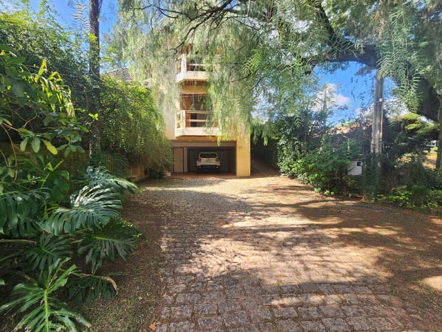 Casa com 1061m² 3 quartos e 4 banheiros, à venda, no bairro Marambaia em Vinhedo