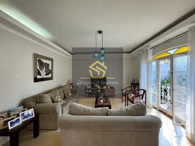 Casa com 250m² 2 quartos e 3 banheiros, para alugar, no bairro Vila Nova Valinhos em Valinhos
