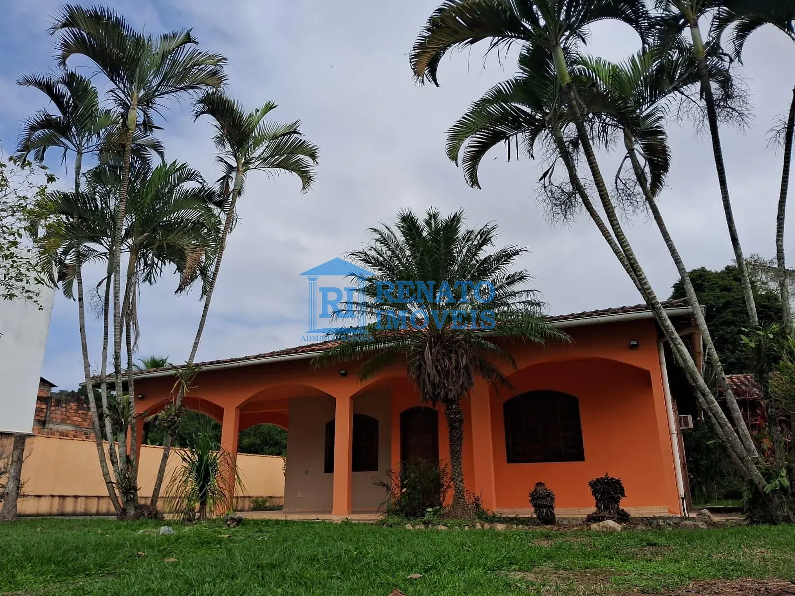 Casa, 3 quartos, 225 m² - Foto 1