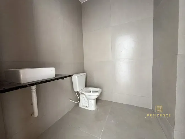 Casa 2 quartos e 2 banheiros, à venda, no bairro Santa Rita do Zarur em Volta Redonda