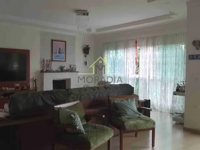 Casa com 910m² 2 quartos e 3 banheiros, à venda, no bairro Jardim Nova Guaxupé em Guaxupé
