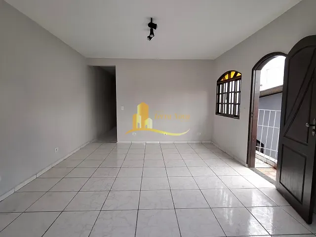 Casa 2 quartos e 1 banheiro, para alugar, no bairro Vila Carmosina em São Paulo