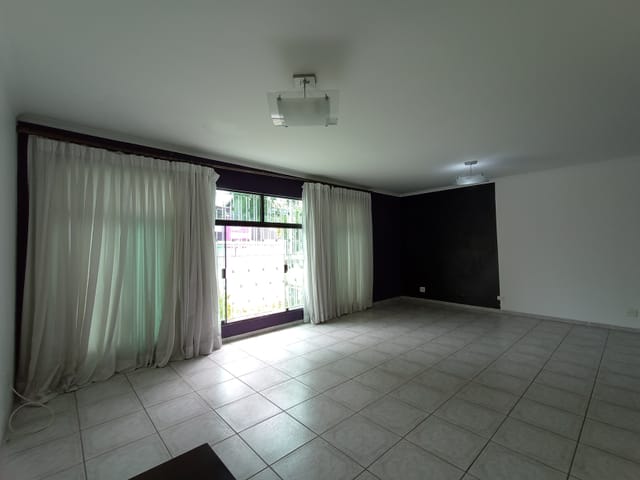 Casa com 290m² 4 quartos e 4 banheiros, à venda, no bairro Jardim da Glória em São Paulo