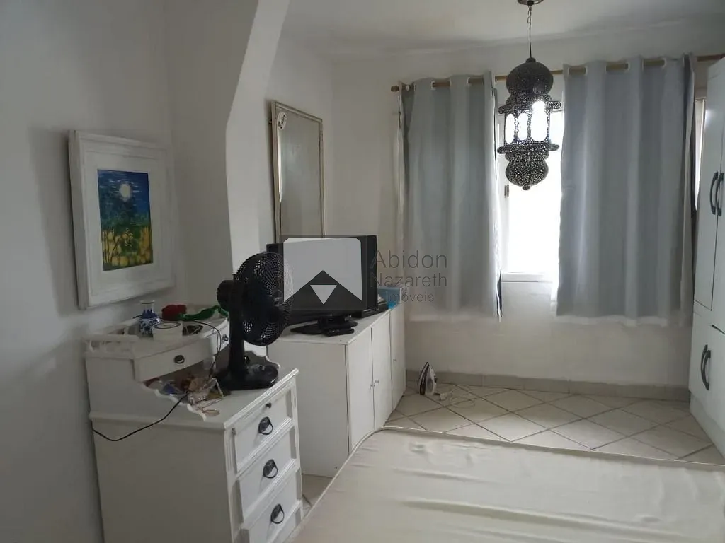 Casa, 3 quartos, 240 m² - Foto 1