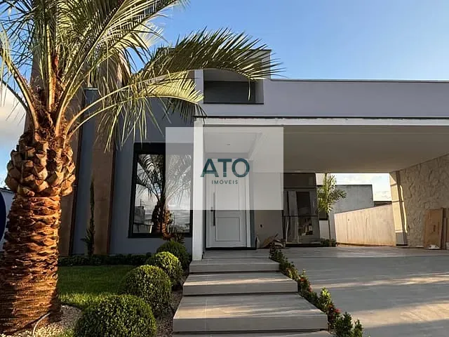Casa 3 quartos e 4 banheiros, à venda, no bairro Universitário1 em Tijucas