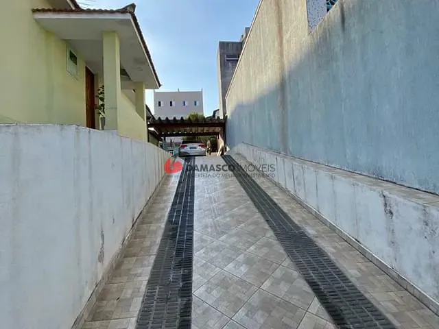 Casa com 480m² 1 quarto e 1 banheiro, à venda, no bairro Campestre em Santo André