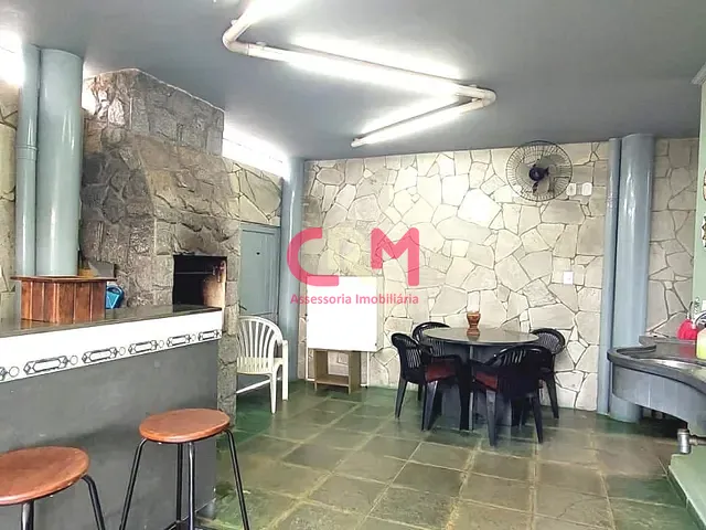 Casa com 371m² 3 quartos e 3 banheiros, à venda, no bairro Parque Residencial Laranjeiras I em Taquaritinga