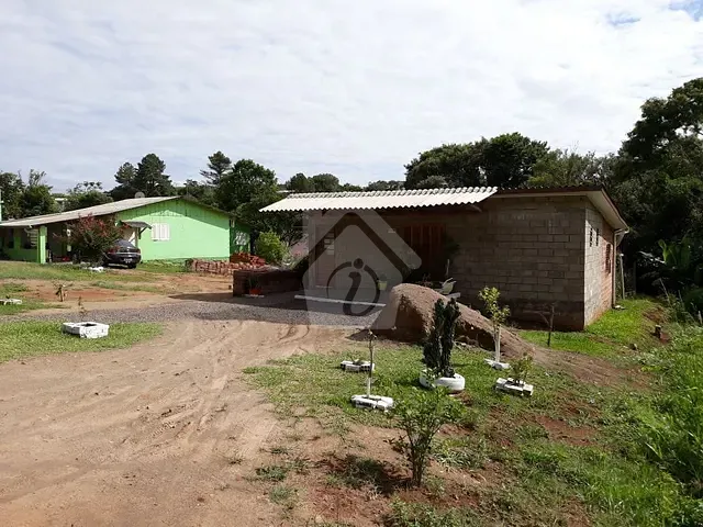Casa com 1305m² 1 quarto e 2 banheiros, à venda, no bairro Centro em Fazenda Vilanova