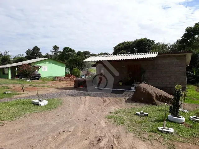 Casa com 1305m² 1 quarto e 2 banheiros, à venda, no bairro Centro em Fazenda Vilanova