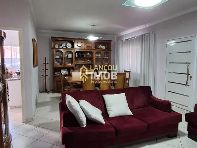 Casa 2 quartos e 2 banheiros, à venda, no bairro Vila Maringá em Jundiaí