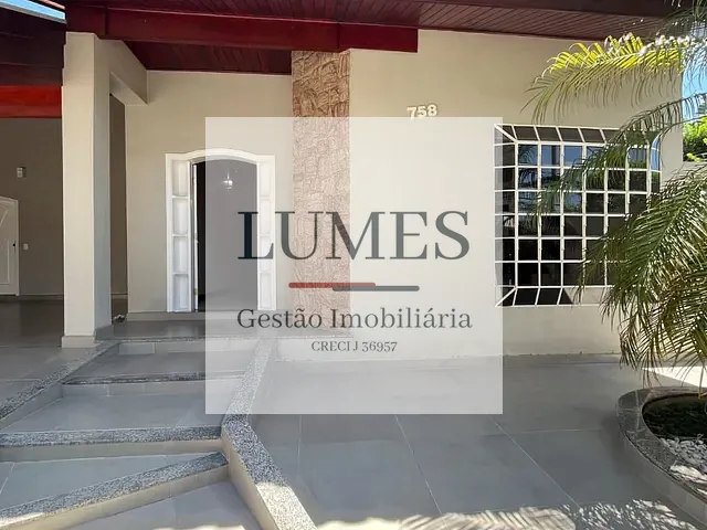 Casa 3 quartos e 3 banheiros, à venda, no bairro Vila Santo Antônio em Americana