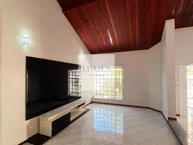 Casa 3 quartos e 3 banheiros, à venda, no bairro Vila Santo Antônio em Americana