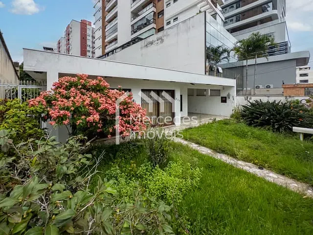 Casa para alugar, no bairro Centro em Itajaí