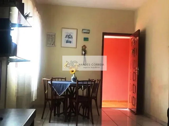 Casa 3 quartos e 1 banheiro, à venda, no bairro Ideal em Londrina