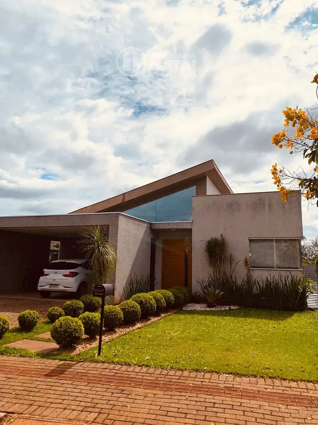 Casa, 3 quartos, 236 m² - Foto 1