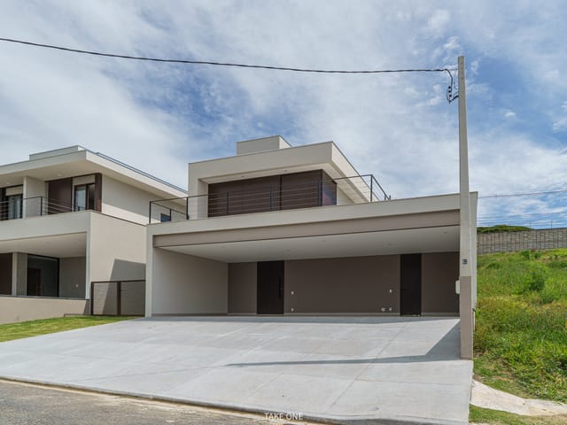 Casa com 600m² 3 quartos e 4 banheiros, à venda, no bairro Bosque em Vinhedo