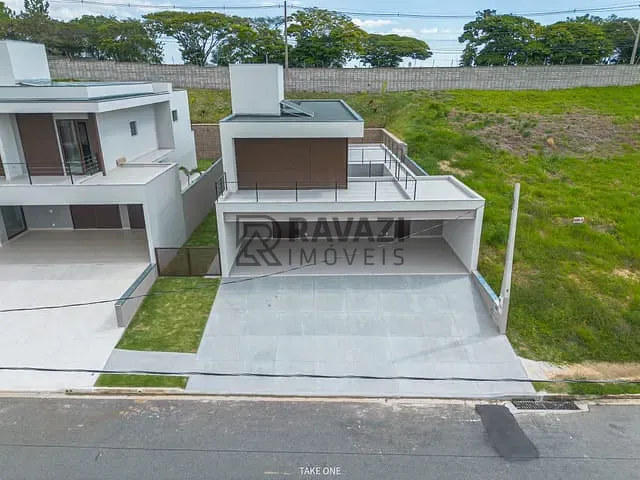 Casa com 600m² 3 quartos e 4 banheiros, à venda, no bairro Bosque em Vinhedo
