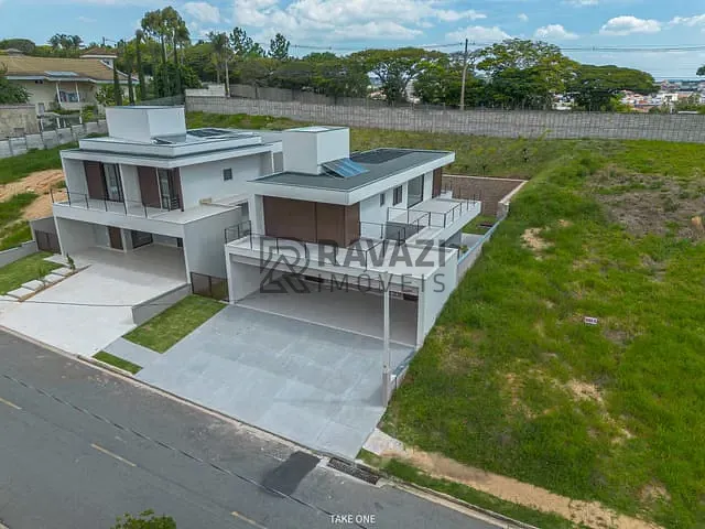 Casa com 600m² 3 quartos e 4 banheiros, à venda, no bairro Bosque em Vinhedo