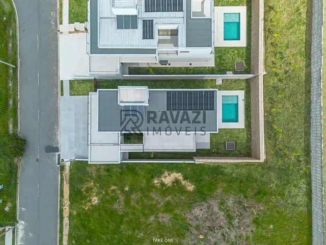 Casa com 600m² 3 quartos e 4 banheiros, à venda, no bairro Bosque em Vinhedo