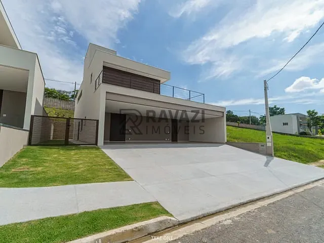 Casa com 600m² 3 quartos e 4 banheiros, à venda, no bairro Bosque em Vinhedo