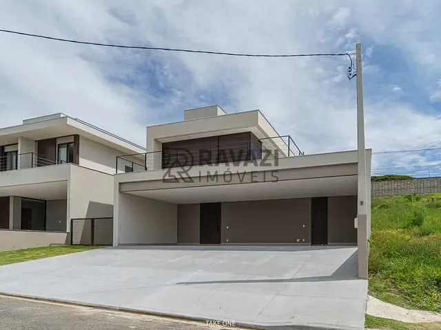 Casa com 600m² 3 quartos e 4 banheiros, à venda, no bairro Bosque em Vinhedo