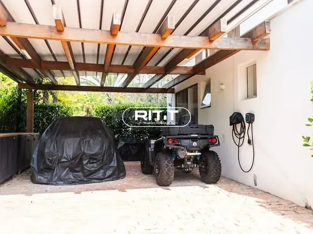 Casa com 1000m² 4 quartos e 6 banheiros, à venda, no bairro Fazenda da Grama em Itupeva