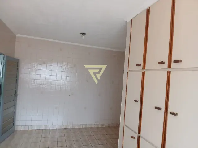 Casa com 142m² 3 quartos e 2 banheiros, à venda, no bairro Independência em Ribeirão Preto