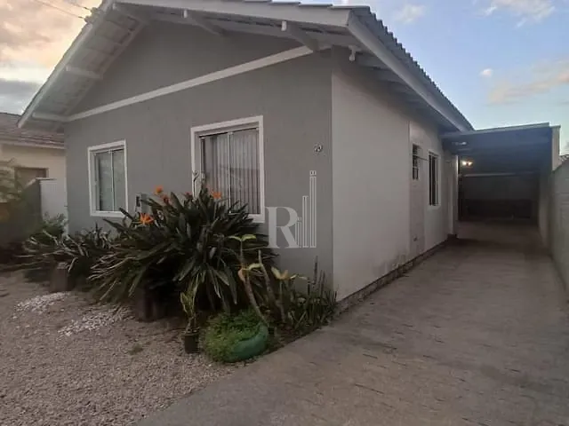 Casa 2 quartos e 2 banheiros, à venda, no bairro Areias em Tijucas