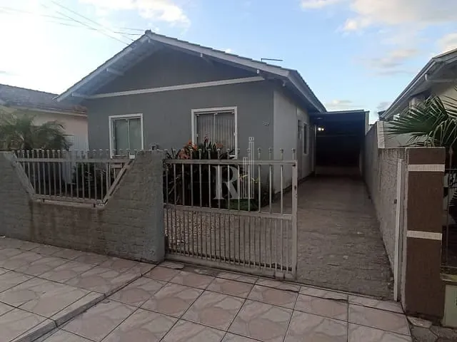 Casa 2 quartos e 2 banheiros, à venda, no bairro Areias em Tijucas