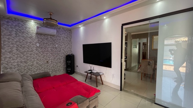 Casa com 360m² 5 quartos e 5 banheiros, à venda, no bairro Parque Burle em Cabo Frio