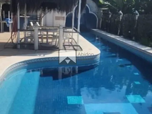 Casa com 1000m² 3 quartos e 7 banheiros, à venda, no bairro Vila Progresso em Niterói