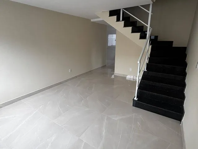 Casa com 100m² 2 quartos e 2 banheiros, à venda, no bairro Vale das Palmeiras em Macaé