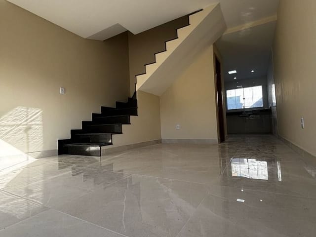 Casa com 100m² 2 quartos e 2 banheiros, à venda, no bairro Vale das Palmeiras em Macaé