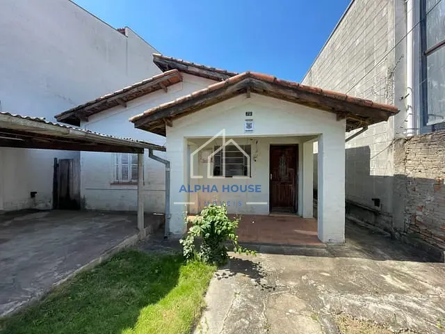 Casa com 375m² 3 quartos e 1 banheiro, à venda, no bairro Parque São Benedito em Pindamonhangaba